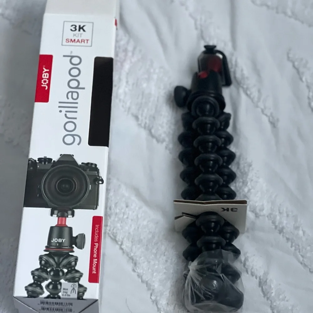 Phone holder for vlogging etc
